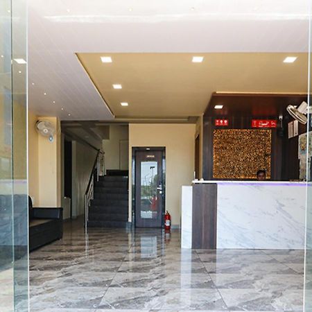 Hotel Somnath Daksh Ngoại thất bức ảnh