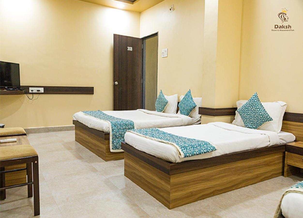Hotel Somnath Daksh Ngoại thất bức ảnh