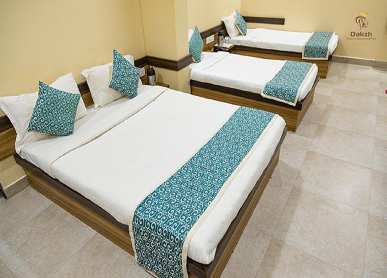 Hotel Somnath Daksh Ngoại thất bức ảnh
