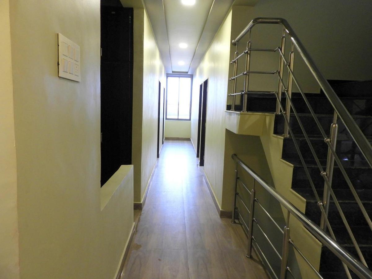 Hotel Somnath Daksh Ngoại thất bức ảnh