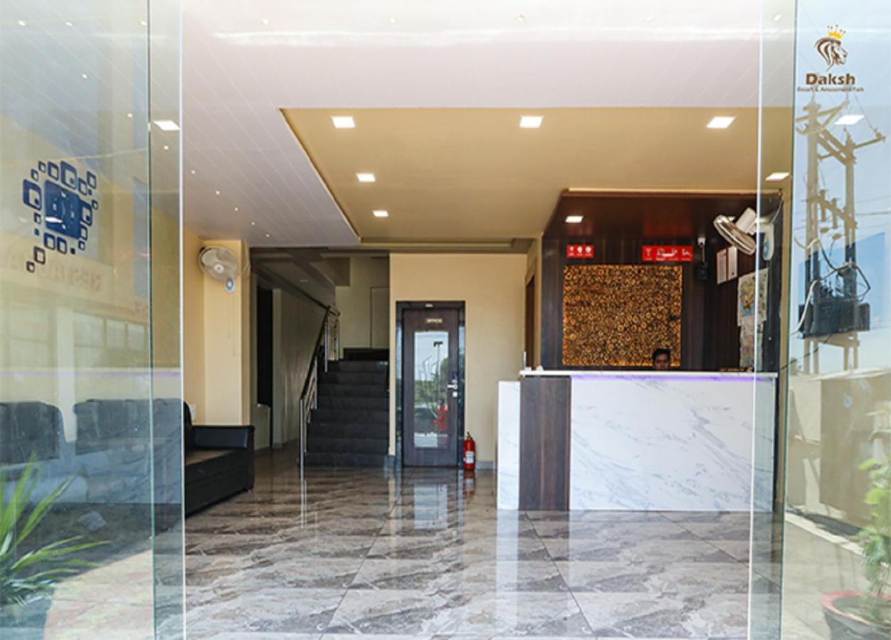 Hotel Somnath Daksh Ngoại thất bức ảnh